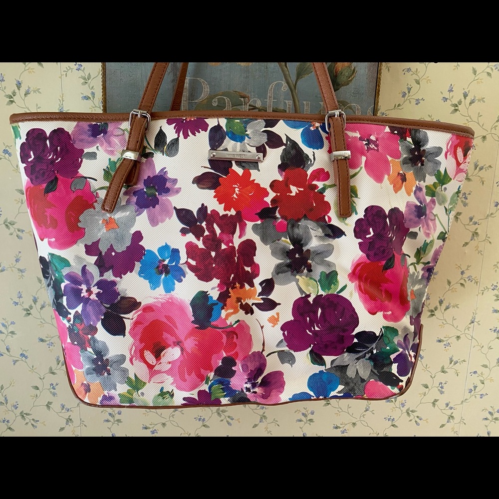 Nine West Floral Bag Purse excellent condition